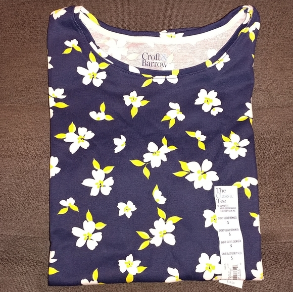 NWT Women's Blue Floral Croft & Barrow Essential Crewneck Tee Small 100% Cotton - Picture 9 of 10